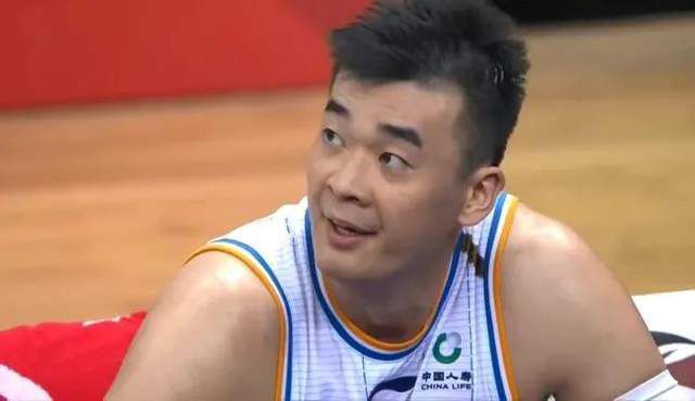 CCTV6 VIP影院 全部 电影 电视剧 影人 视频 图片 新闻 更新时间 所有 1小时内 今日内 1周内 1个月内 从资讯频道搜索 结果 64103 条 《长寿商会》角色海报 朴根炯、尹汝贞谈黄昏恋 2015-03-18 姜帝圭导演的转型之作《长寿商会》日前曝光了一组角色海报，朴根炯、尹汝贞、赵镇雄、韩志旼、黄雨瑟惠、EXO灿烈和文佳煐齐齐亮相。
