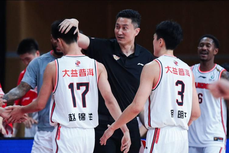 《甜咸之间》发布角色剧照 电影《甜咸之间》正在热映！